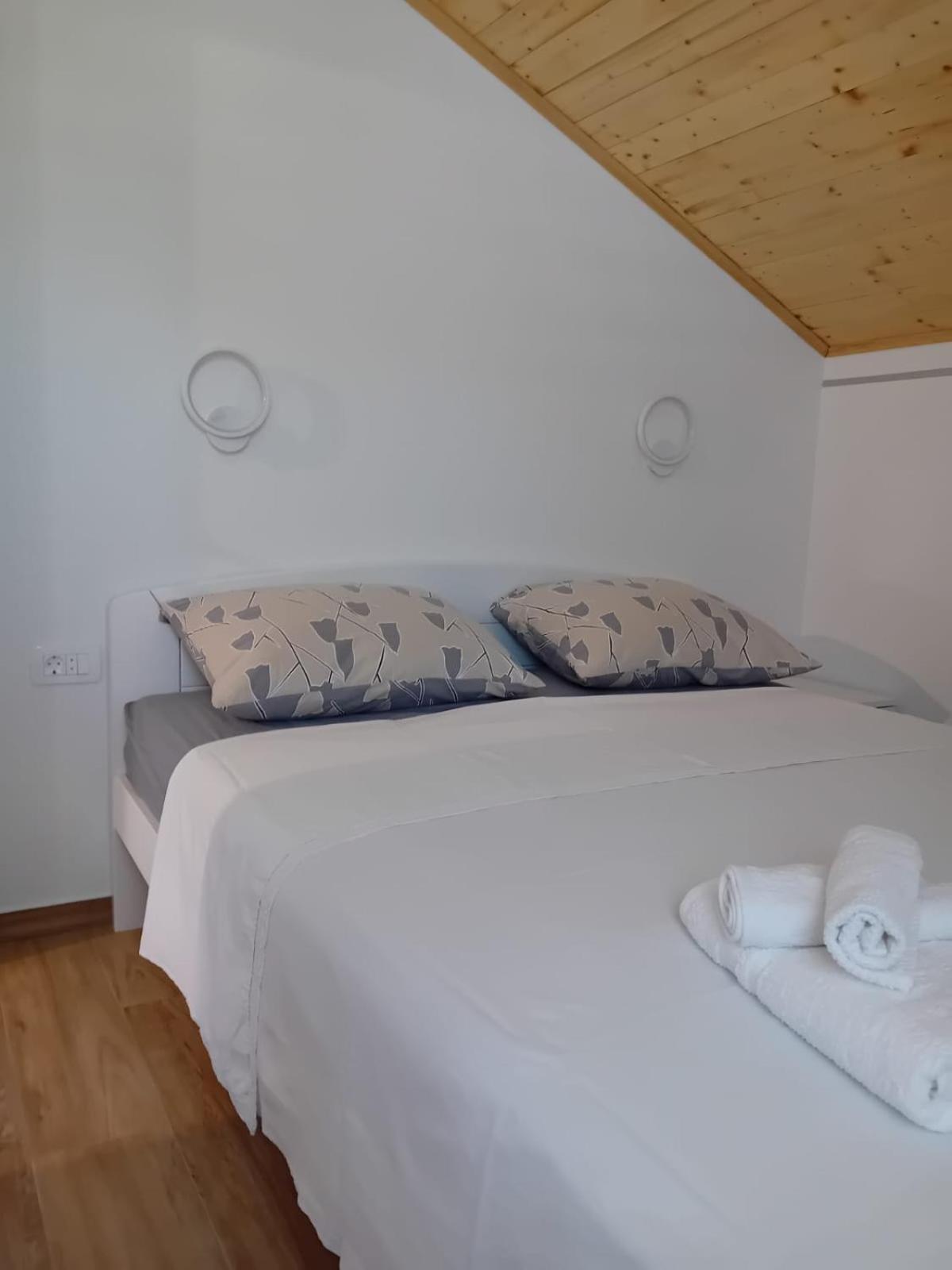 Apartment Mrkic 비오그라드나모루 외부 사진