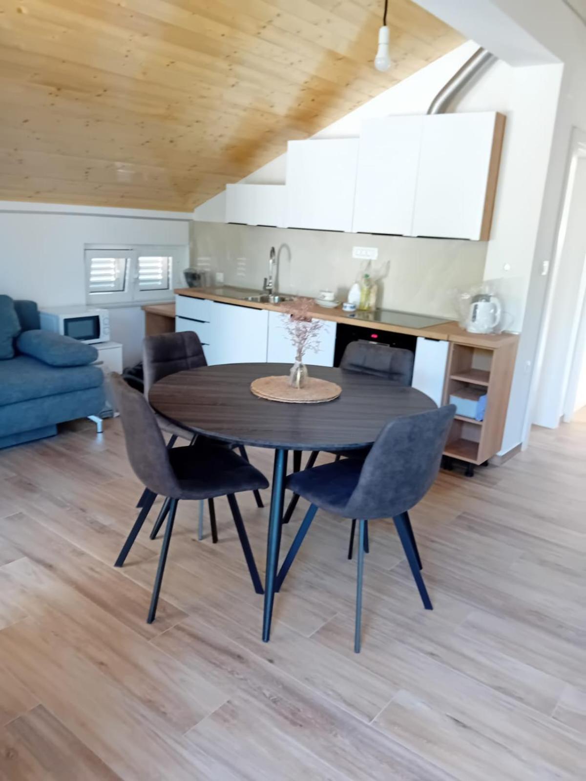 Apartment Mrkic 비오그라드나모루 외부 사진