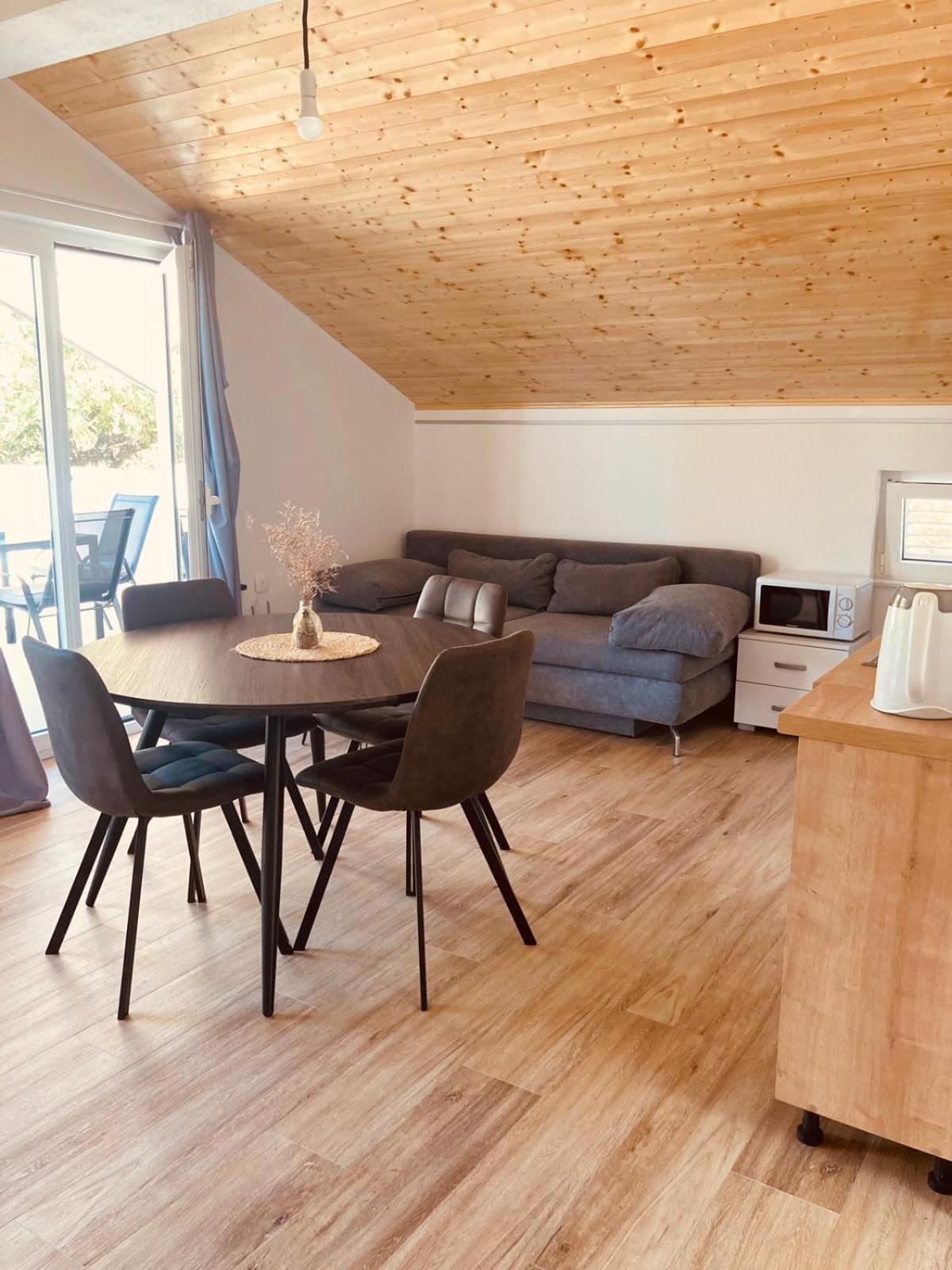 Apartment Mrkic 비오그라드나모루 외부 사진