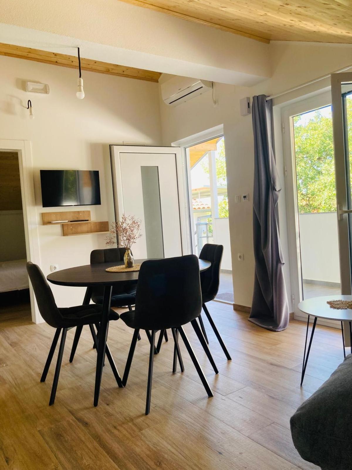 Apartment Mrkic 비오그라드나모루 외부 사진