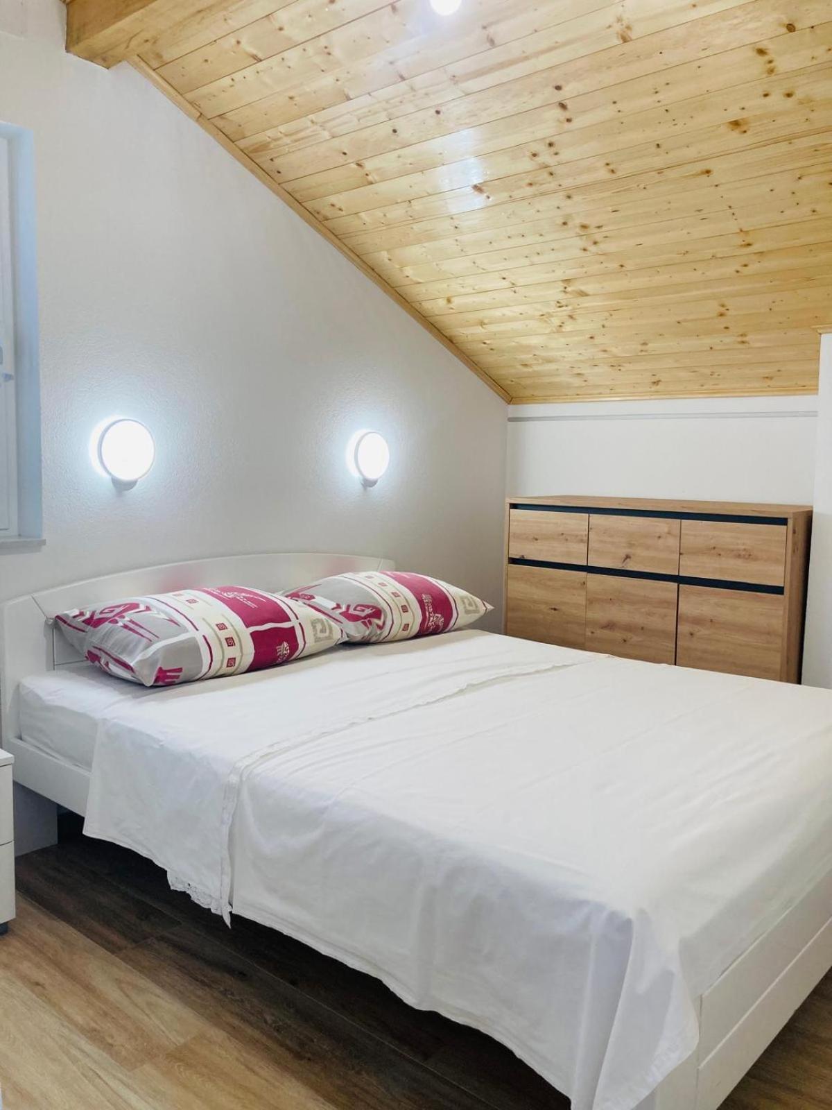 Apartment Mrkic 비오그라드나모루 외부 사진
